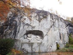 monument to the lion in the rock