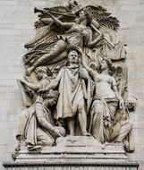 parisian arc de triomphe