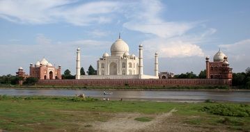 taj mahal mausoleum historic landmark