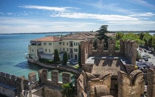 beauteous architecture of lake garda sirmione