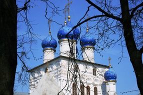 blue domes of Our Lady of Kazan church at sky, russia, moscow, Kolomenskoye