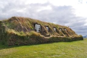 peat house with grass roof