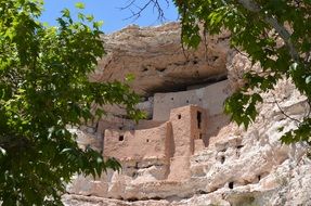 prehistoric indian cliff dwelling of montezuma castle national monument, usa, arizona