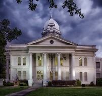 Colbert County Courthouse at dusk, usa, alabama, Tuscumbia