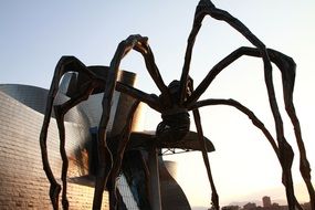 guggenheim sculpture giant spider