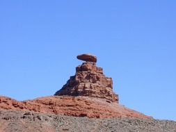 mexican hat, red sansstone rock formation, usa, utah, monument valley