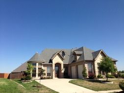 modern one-storey country house