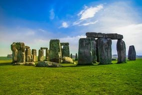 stonehenge stones historical monument day view