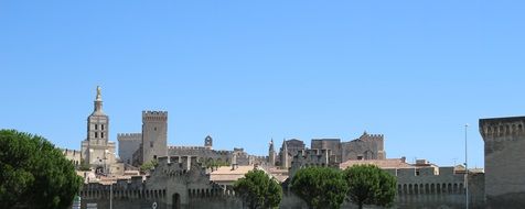 panoramic view of the avignon palais des papes