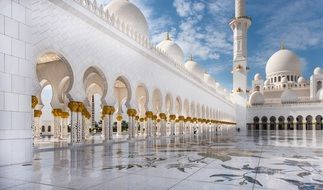 Ornamental yard of beautiful Sheikh Zayed Mosque, uae, abu dhabi