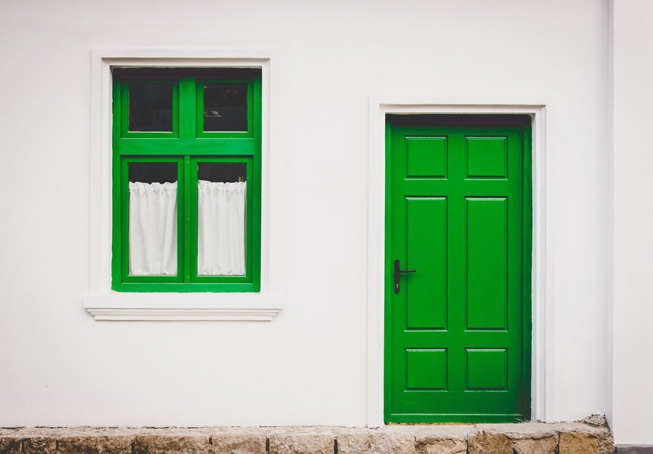 White House with green decor