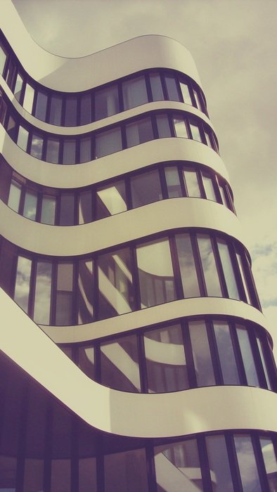 curved facade of office building, germany, dÃ¼sseldorf