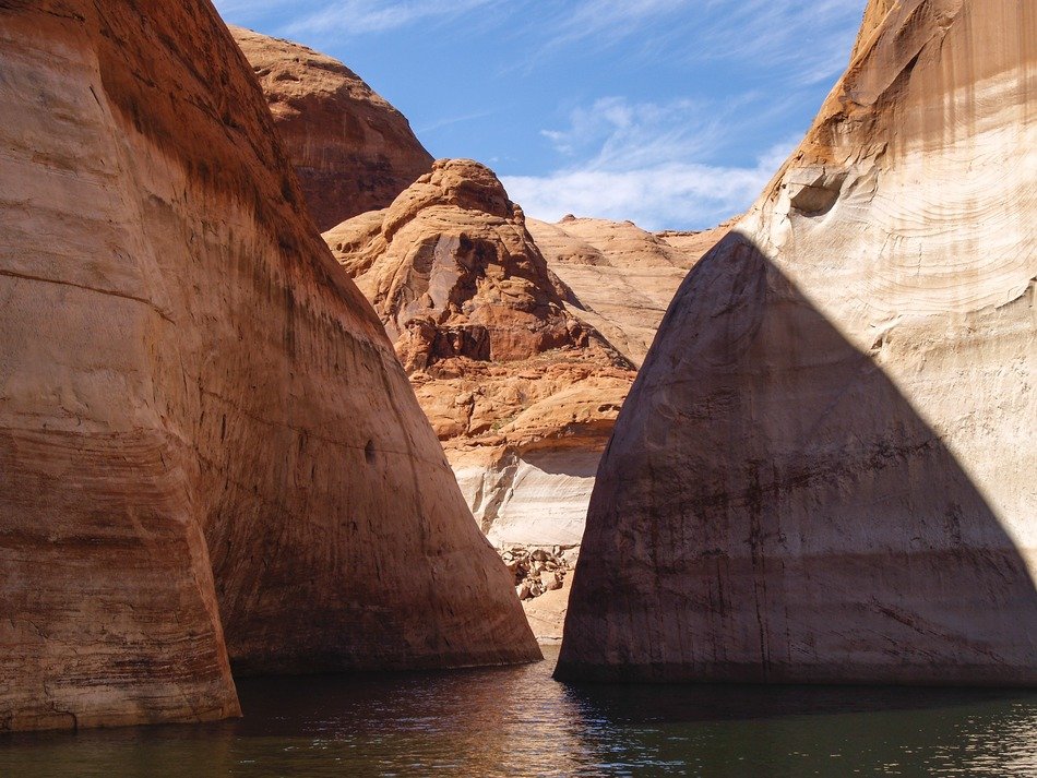 high red rocks at lake powell, usa, utha, arizona