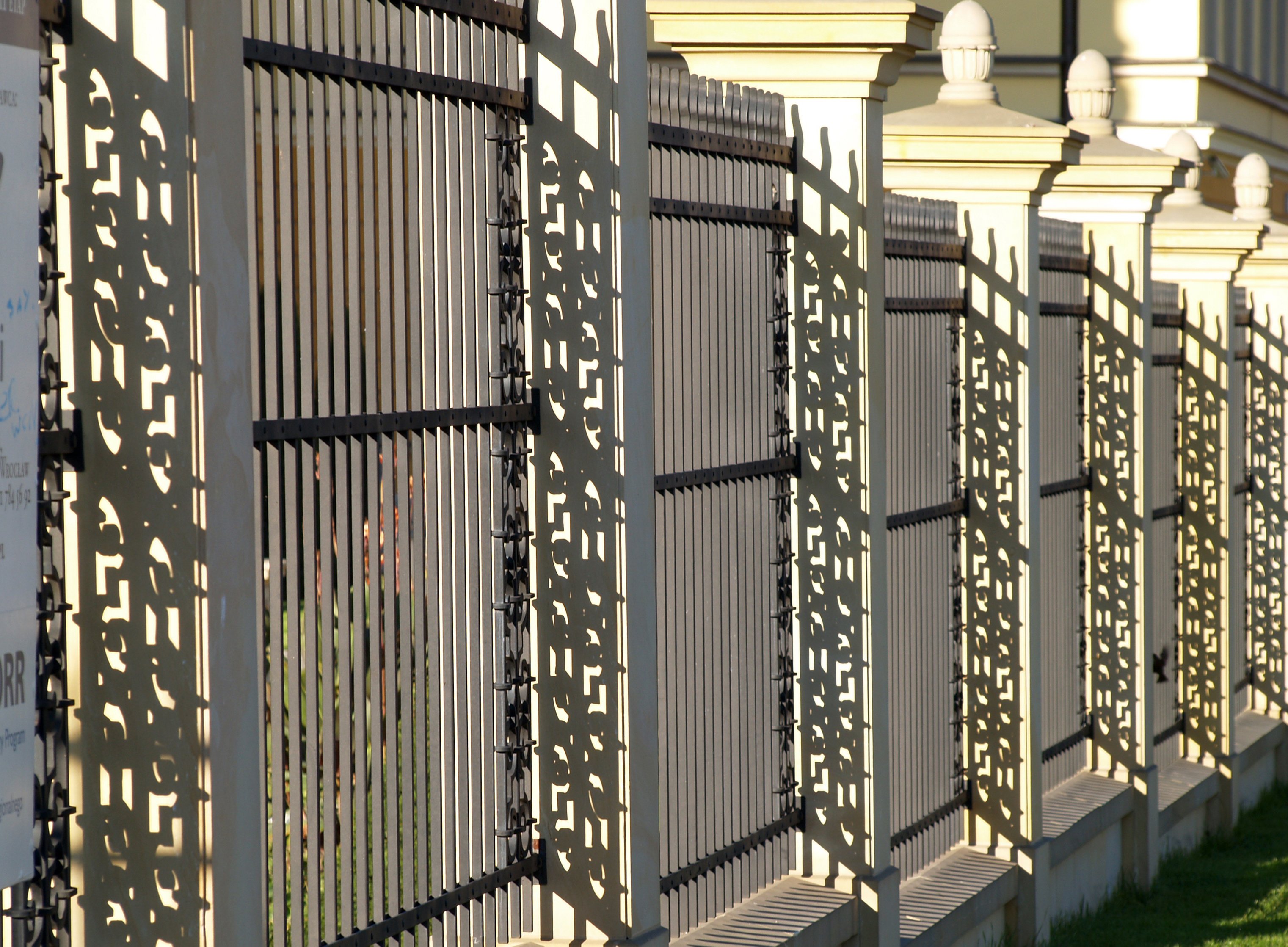 Wcqxlowes Wrought Iron Fencing 07 - rhzou8e