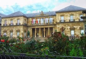 flowers at Council Palace, spain, vitoria gasteiz