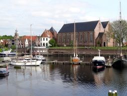 vollenhove port boats buildinds netherlands