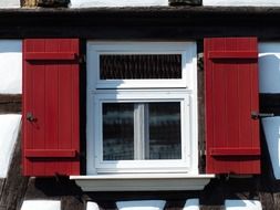 home fachwerkhaus red window