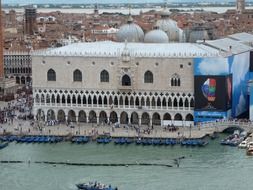 buidings for sightseeing in Venice