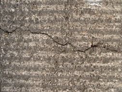 cracked concrete wall