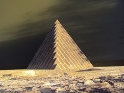 multilayer pyramid architecture