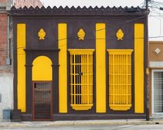 venezuela black yellow buildings front