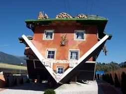 house upside down in Tyrol