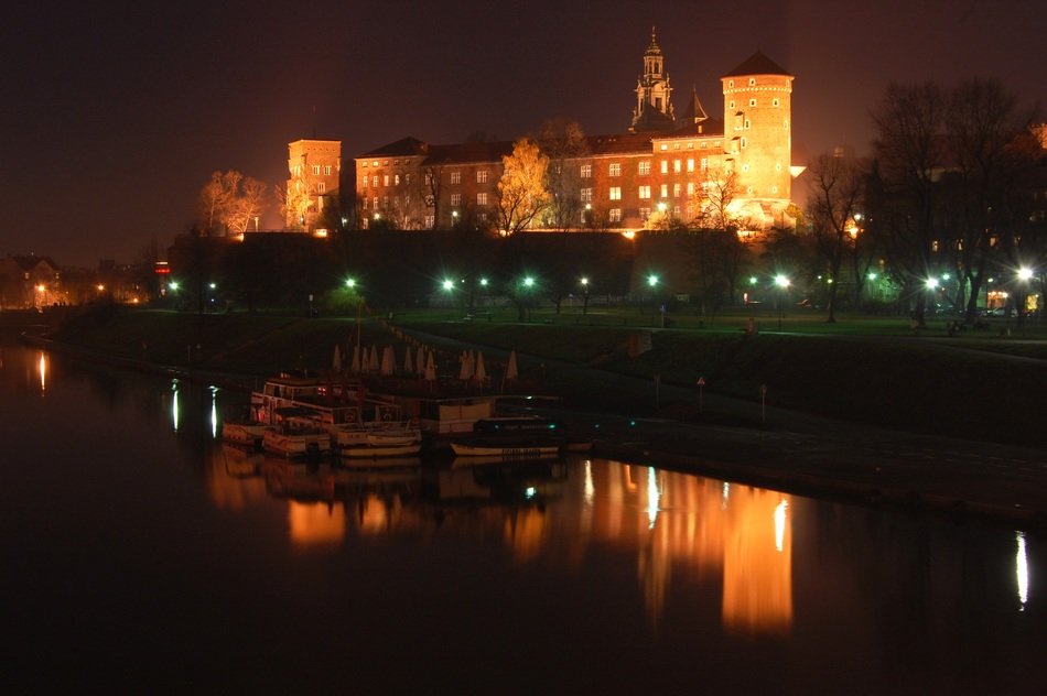 night view of the Wawel Castle in Krakow