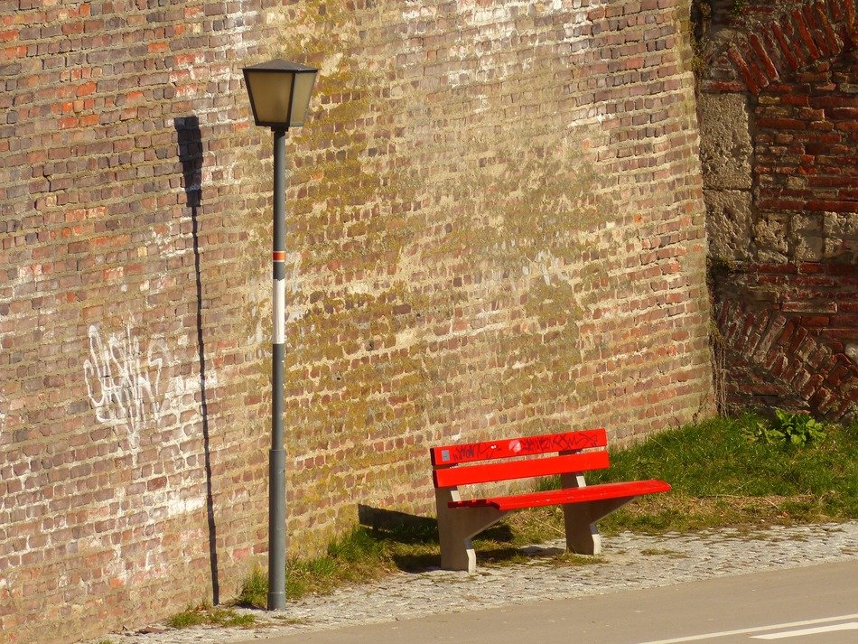 street light at the city wall