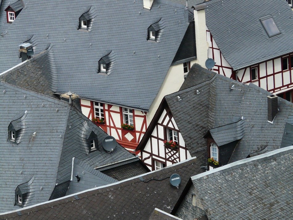 schieferdaecher roofs in Beilstein