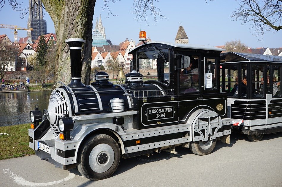 ulm city tour with hold back train