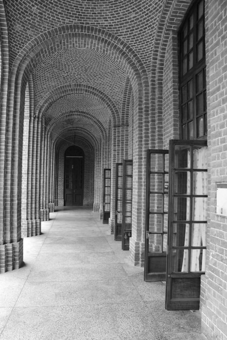 cobrick crridor in black and white
