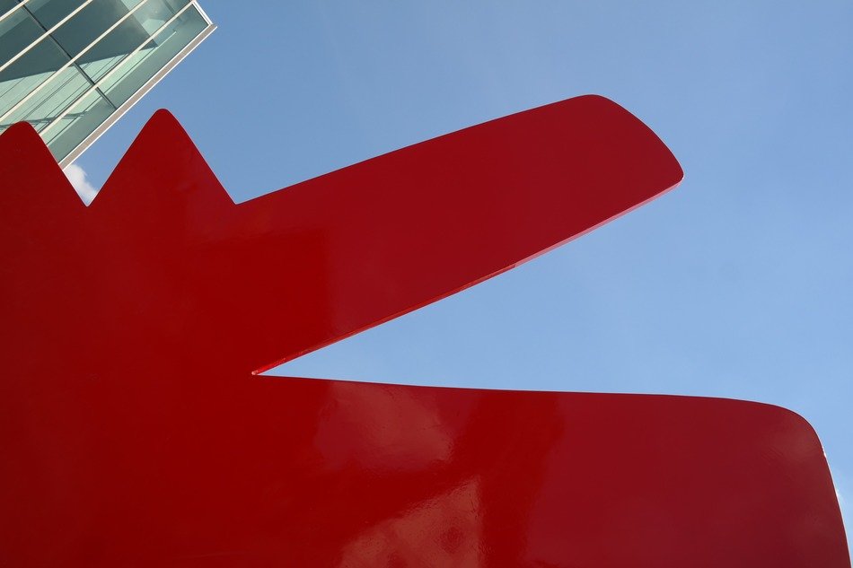 red dog scupture by keith haring in Ulm
