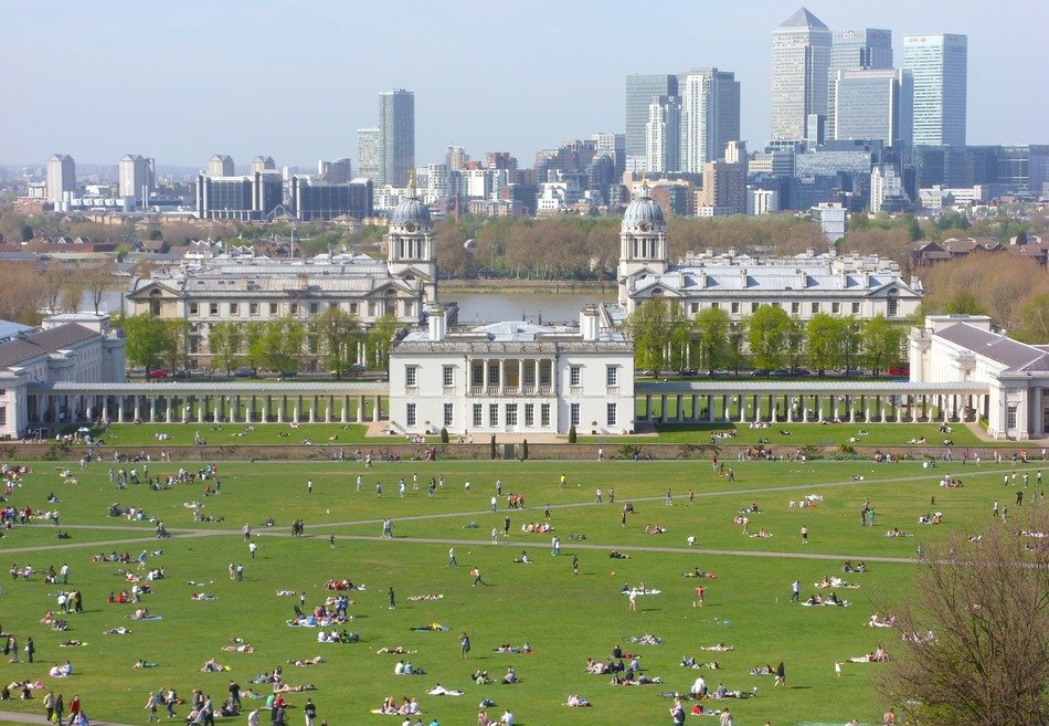 top view of the palace and skyscrapers in england