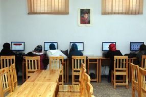 Afghanistan women in internet classroom