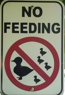 no feeding warning sign