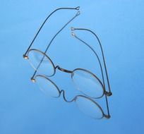stile reading glasses