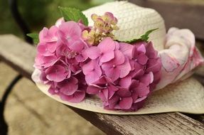 sun hat with hydrangea