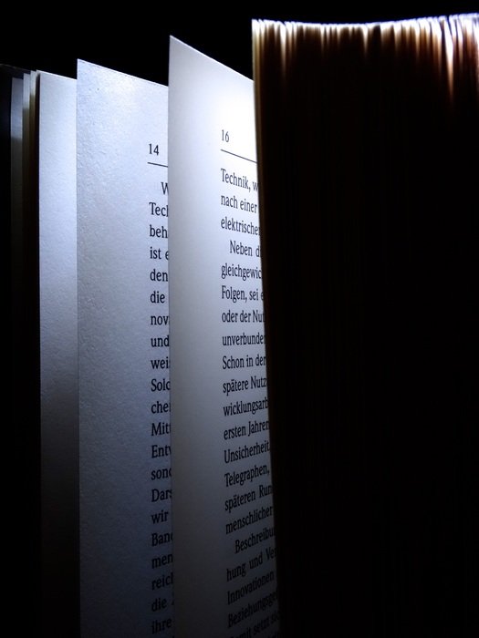 highlighting the book pages
