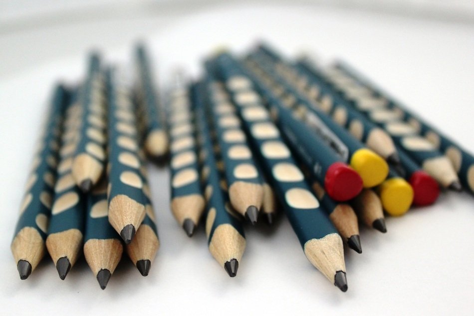 ergonomic pencils for children
