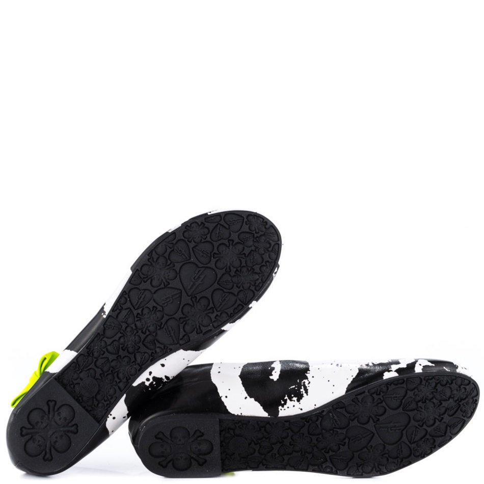 Black Flat Shoes For Women