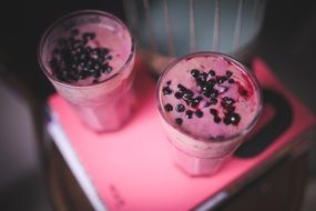 healthy blueberry smoothie