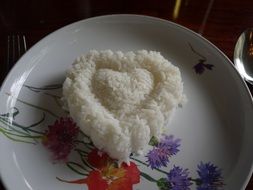 Heart formed rice