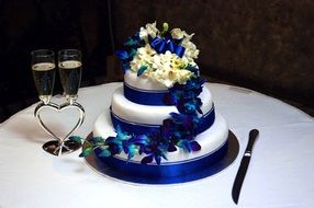 Blue and white wedding cake