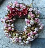 Romantic Wreath made of roses