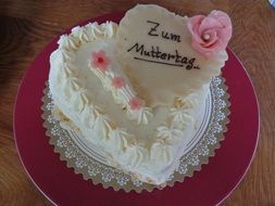 mother’s day cake with marzipan rose