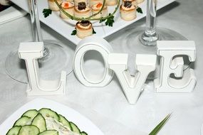 table decoration love