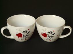 two cups for coffee with hearts