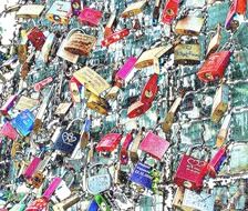 locks as a symbol of love