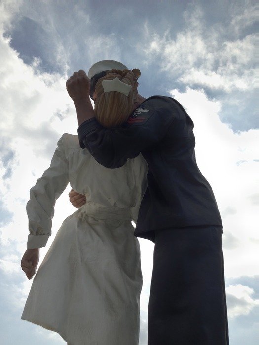 Kiss in Time of War