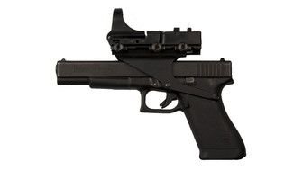 Glock 17L pistol